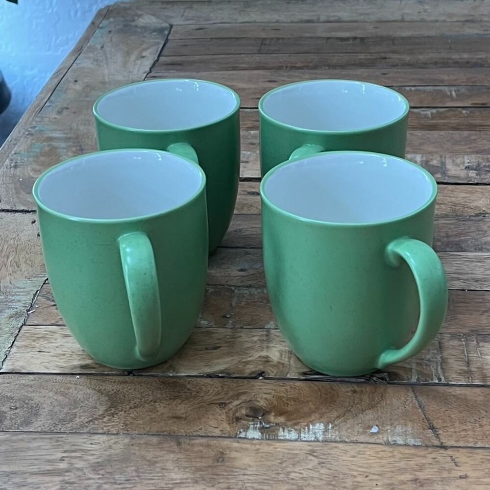 Noritake Stoneware Coffee Mugs Colorwave Apple Set of 4
